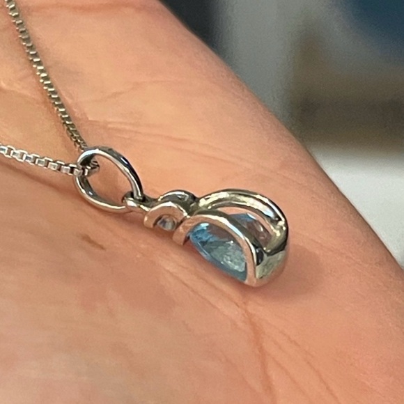 TRADE FOR JEN 10k WG Blue Topaz & Diamond Necklace - Picture 5 of 8